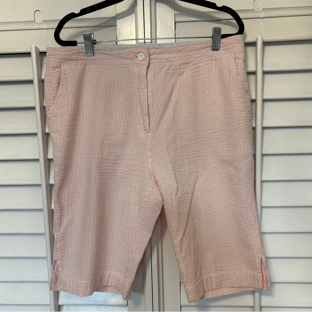Weatherproof‎ Pink And White Stripe Seersucker Bermuda Shorts Size 10